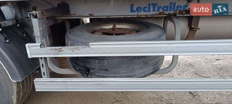 Для перевозки животных - полуприцеп Lacitrailer 3E20 2015 в Белой Церкви