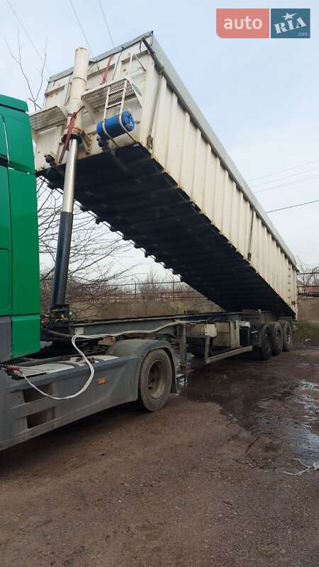 Самосвал полуприцеп LAG 0-3-375L 2001 в Измаиле