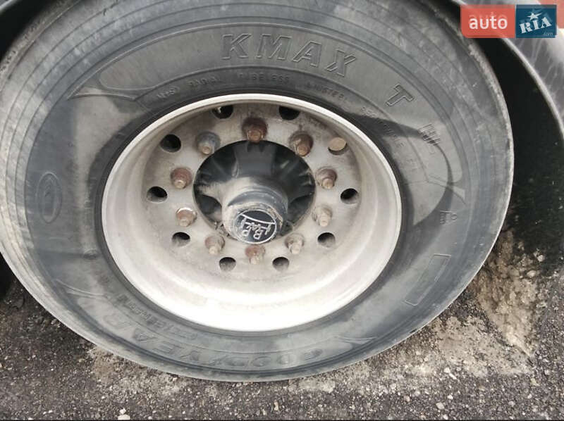 Цистерна полуприцеп LAG 0-3-39 2001 в Тернополе