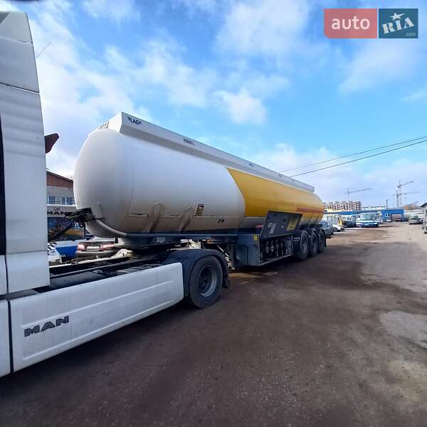 Цистерна LAG BK22 2005 в Ивано-Франковске