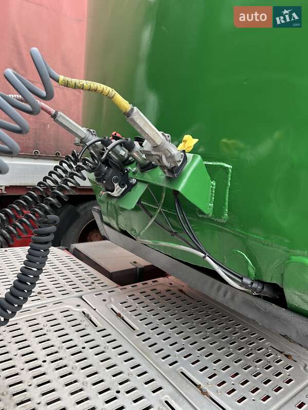 Цистерна Lamberet LVFS 2005 в Вінниці