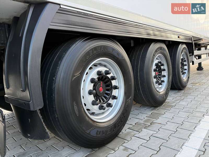 Рефрижератор полуприцеп Lamberet Termo King SMX 2014 в Дубно