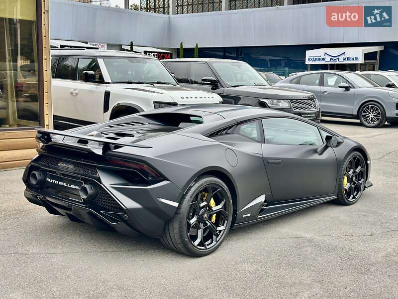 Купе Lamborghini Huracan 2024 в Києві