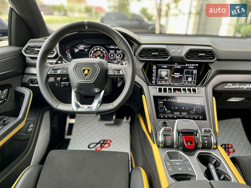 Позашляховик / Кросовер Lamborghini Urus 2022 в Одесі
