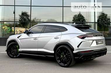 Позашляховик / Кросовер Lamborghini Urus 2020 в  фото 11 Позашляховик / Кросовер Lamborghini Urus 2020 в