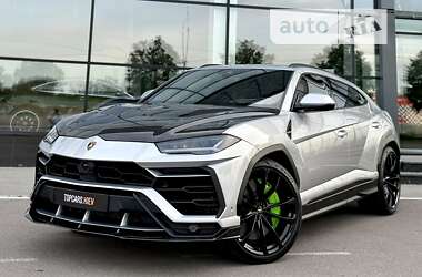 Позашляховик / Кросовер Lamborghini Urus 2020 в  фото 4 Позашляховик / Кросовер Lamborghini Urus 2020 в