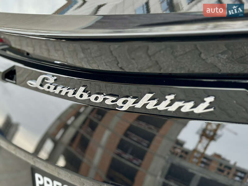 Внедорожник / Кроссовер Lamborghini Urus 2020 в Киеве