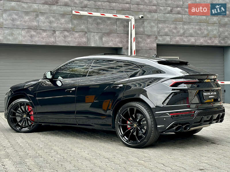 Внедорожник / Кроссовер Lamborghini Urus 2020 в Киеве