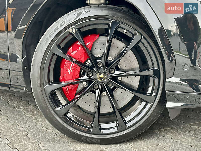 Внедорожник / Кроссовер Lamborghini Urus 2020 в Киеве