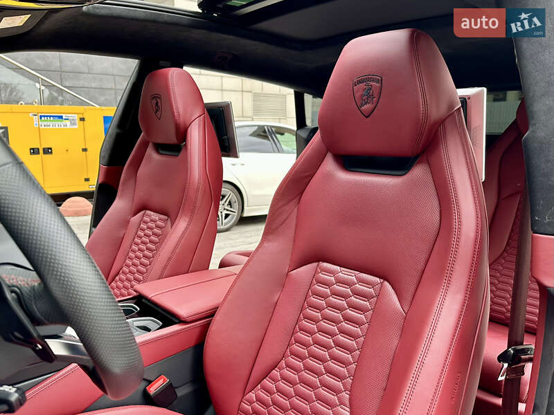 Внедорожник / Кроссовер Lamborghini Urus 2020 в Киеве
