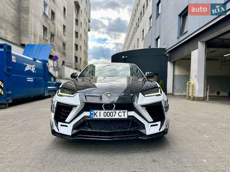 Внедорожник / Кроссовер Lamborghini Urus 2022 в Киеве