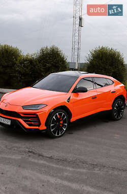 Внедорожник / Кроссовер Lamborghini Urus 2019 в Киеве