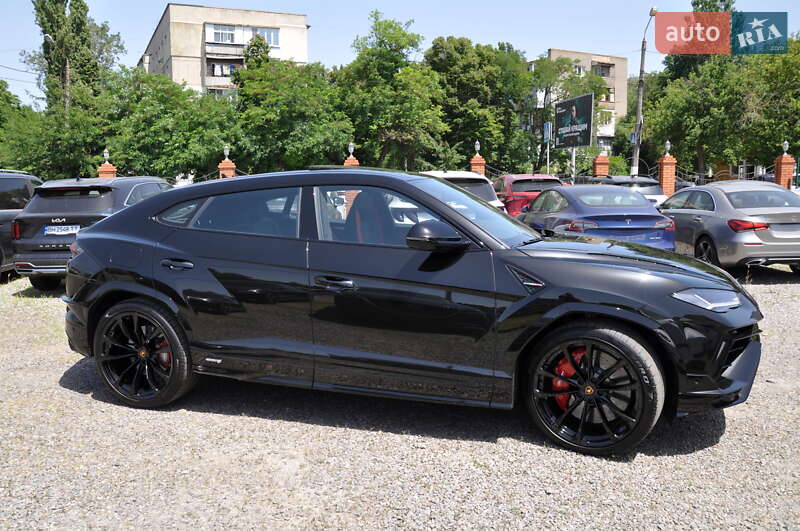 Внедорожник / Кроссовер Lamborghini Urus 2024 в Одессе