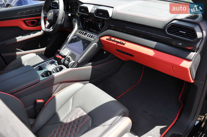 Внедорожник / Кроссовер Lamborghini Urus 2024 в Одессе