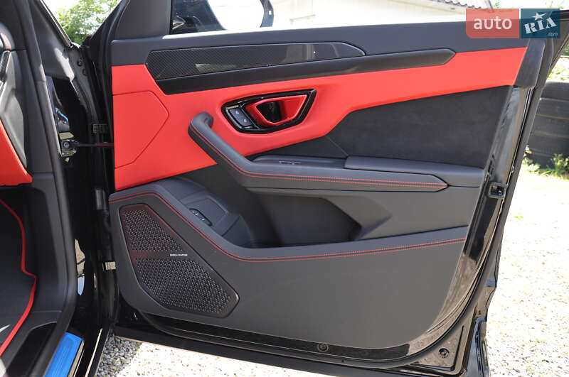 Внедорожник / Кроссовер Lamborghini Urus 2024 в Одессе
