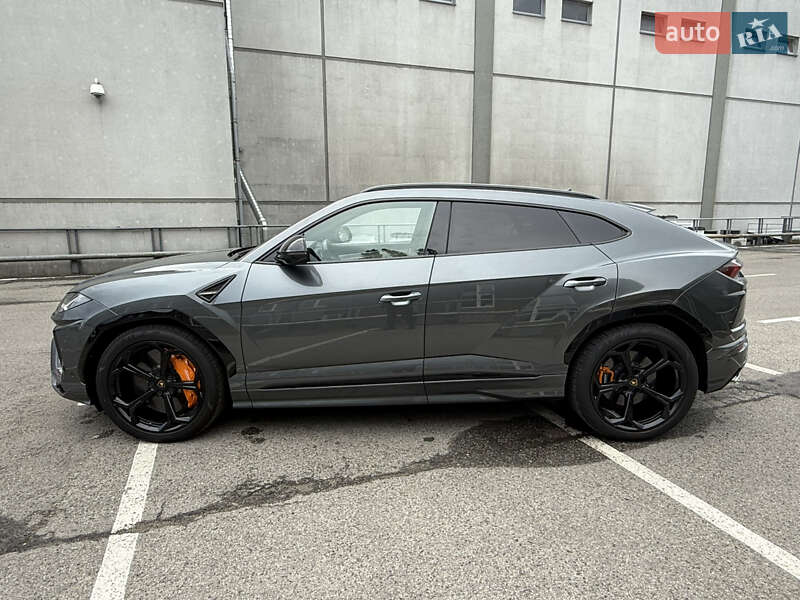 Внедорожник / Кроссовер Lamborghini Urus 2019 в Киеве
