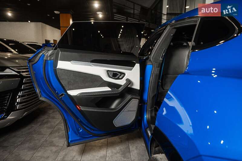 Внедорожник / Кроссовер Lamborghini Urus 2018 в Одессе