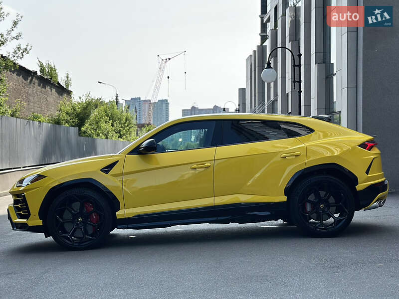 Позашляховик / Кросовер Lamborghini Urus 2019 в Києві