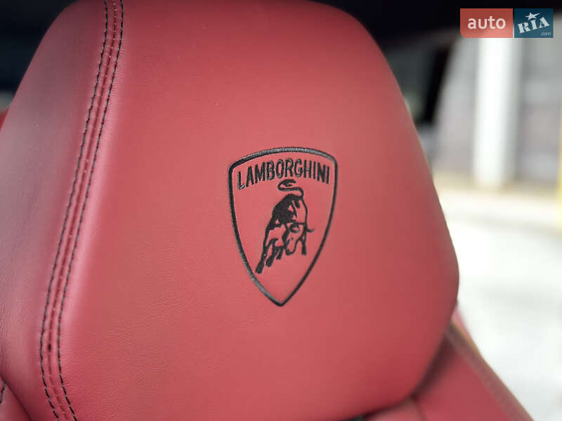 Позашляховик / Кросовер Lamborghini Urus 2019 в Києві