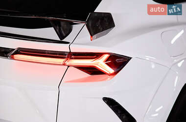 Внедорожник / Кроссовер Lamborghini Urus 2022 в 