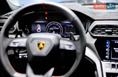 Внедорожник / Кроссовер Lamborghini Urus 2022 в 