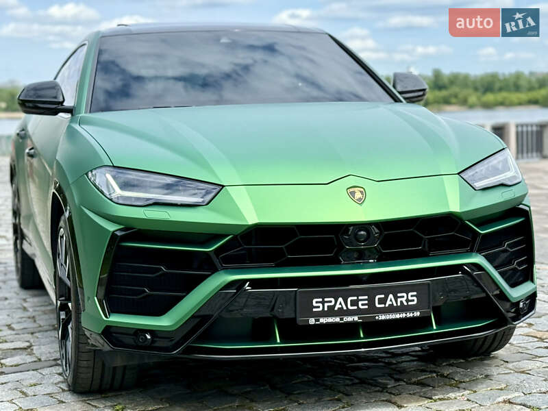 Внедорожник / Кроссовер Lamborghini Urus 2020 в Киеве