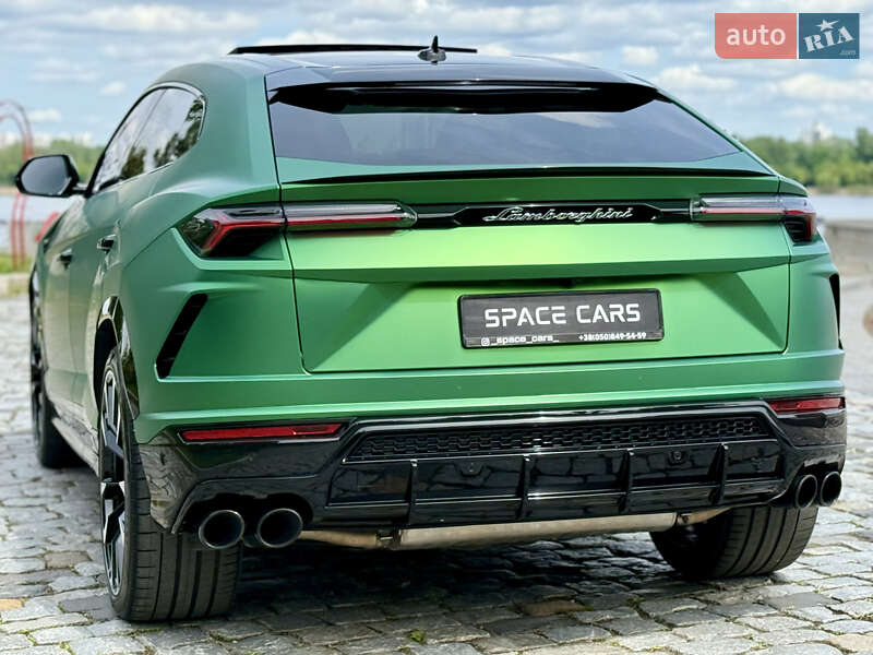 Внедорожник / Кроссовер Lamborghini Urus 2020 в Киеве