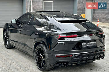 Внедорожник / Кроссовер Lamborghini Urus 2020 в 
