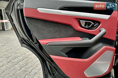 Внедорожник / Кроссовер Lamborghini Urus 2020 в 