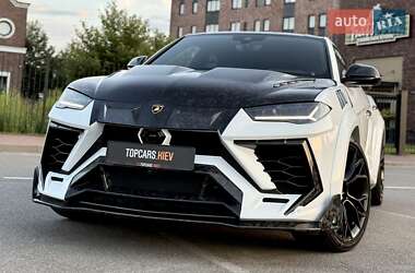 Внедорожник / Кроссовер Lamborghini Urus 2022 в 