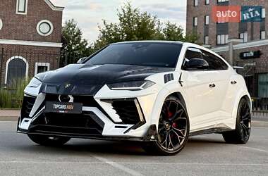 Внедорожник / Кроссовер Lamborghini Urus 2022 в 