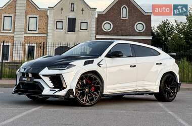 Внедорожник / Кроссовер Lamborghini Urus 2022 в 