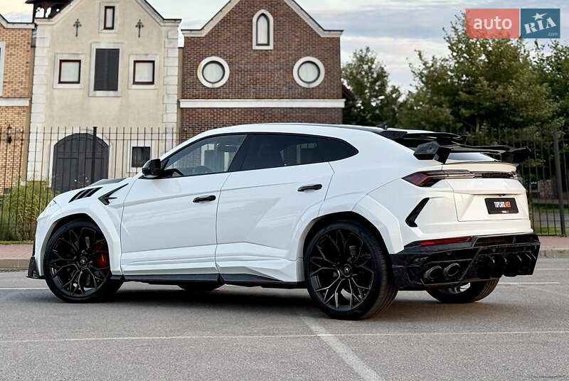 Внедорожник / Кроссовер Lamborghini Urus 2022 в Киеве