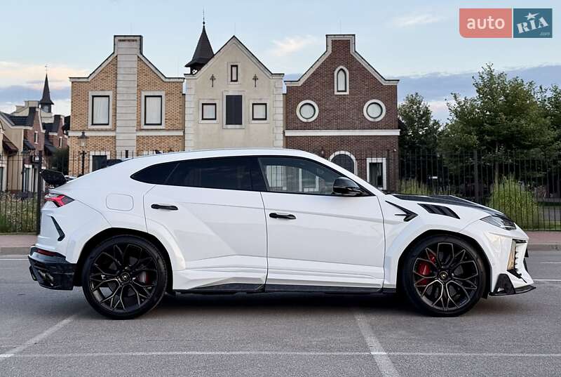 Внедорожник / Кроссовер Lamborghini Urus 2022 в Киеве