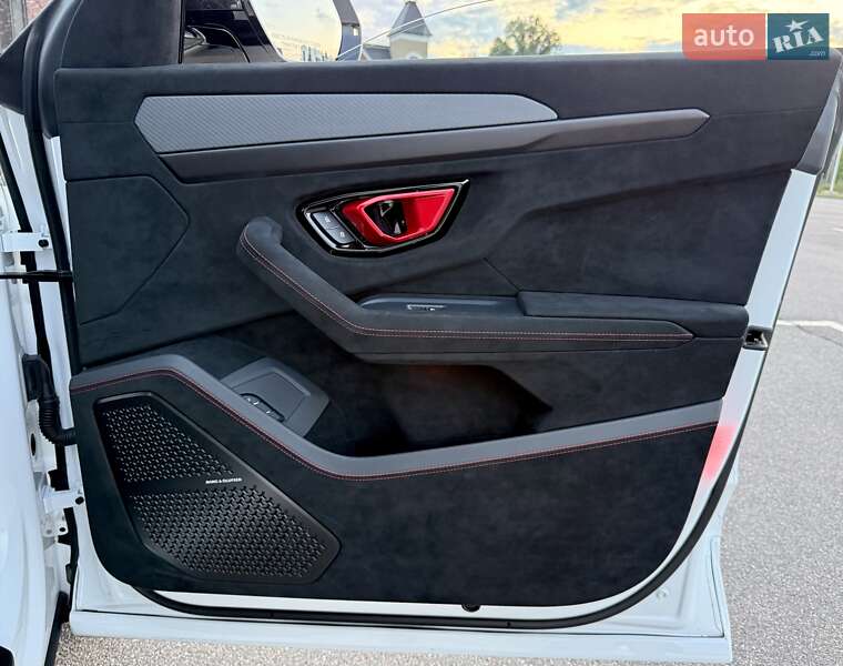 Внедорожник / Кроссовер Lamborghini Urus 2022 в Киеве