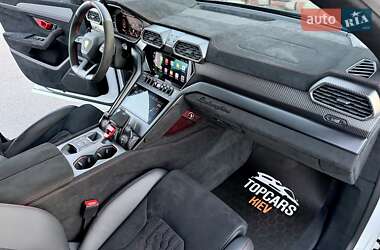 Внедорожник / Кроссовер Lamborghini Urus 2022 в 