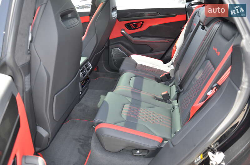 Внедорожник / Кроссовер Lamborghini Urus 2024 в Одессе