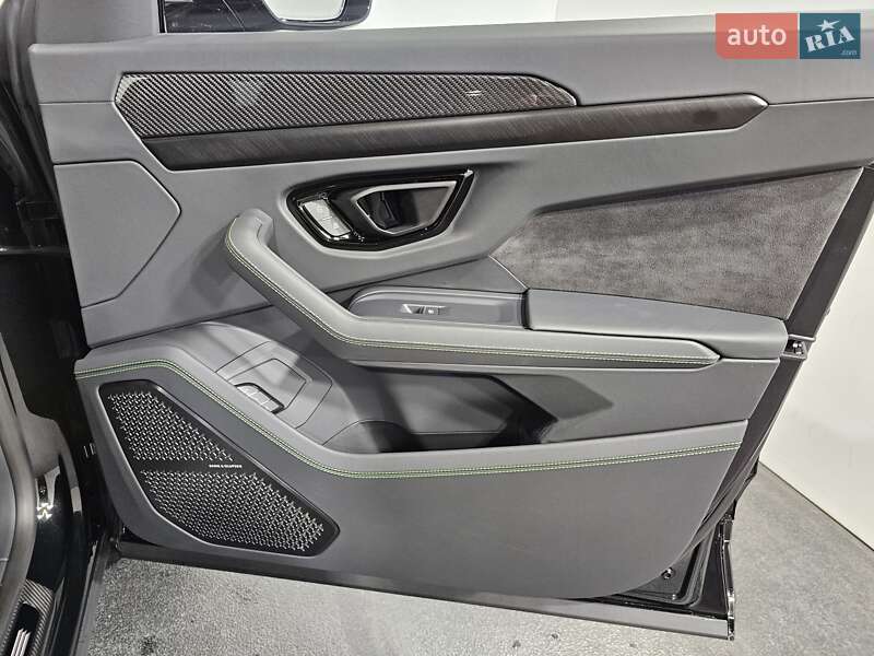 Внедорожник / Кроссовер Lamborghini Urus 2024 в Киеве