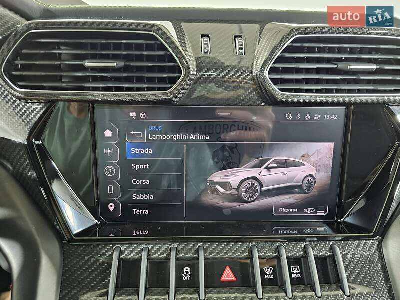 Внедорожник / Кроссовер Lamborghini Urus 2024 в Киеве