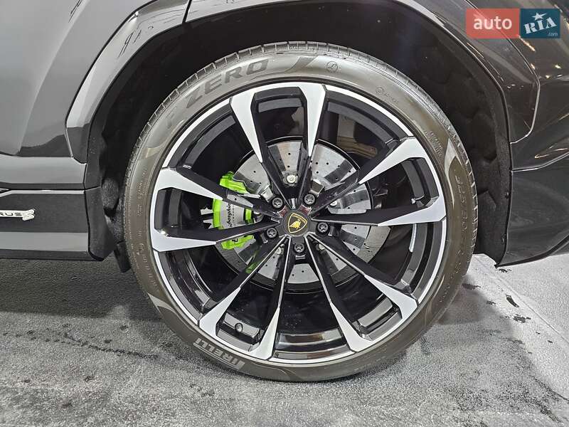 Внедорожник / Кроссовер Lamborghini Urus 2024 в Киеве