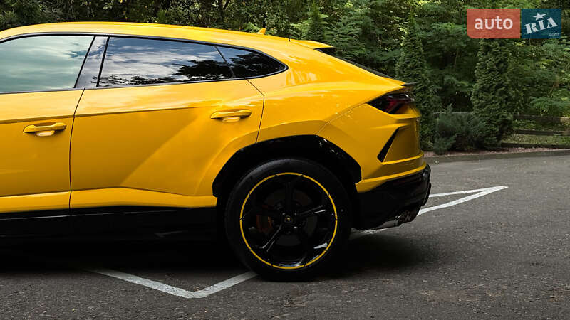 Внедорожник / Кроссовер Lamborghini Urus 2019 в Киеве
