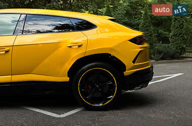Внедорожник / Кроссовер Lamborghini Urus 2019 в 