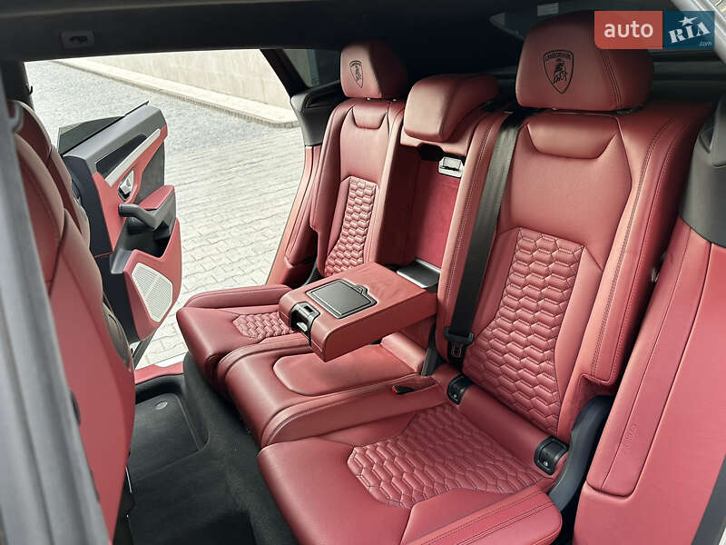 Внедорожник / Кроссовер Lamborghini Urus 2019 в Киеве