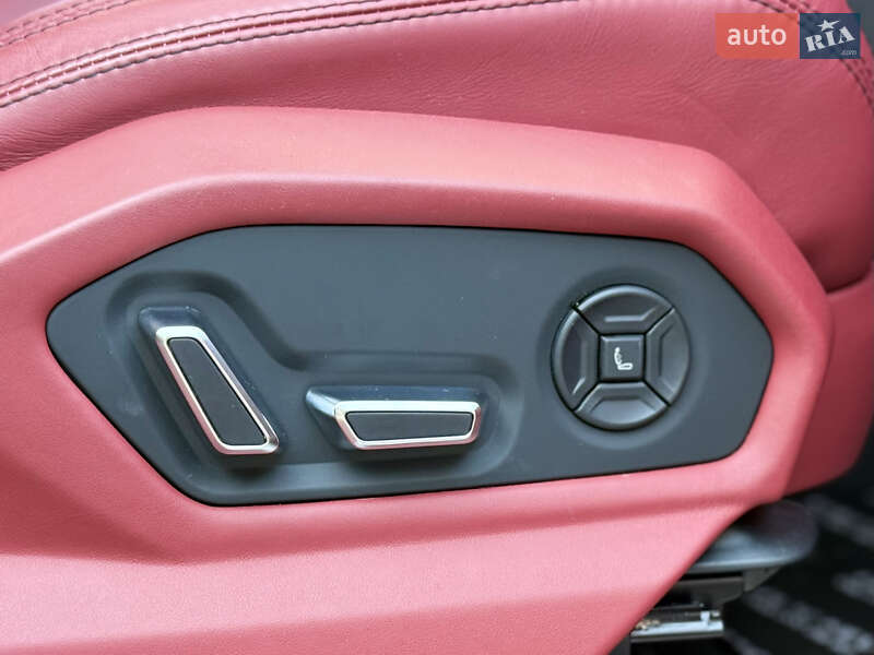 Позашляховик / Кросовер Lamborghini Urus 2020 в Києві