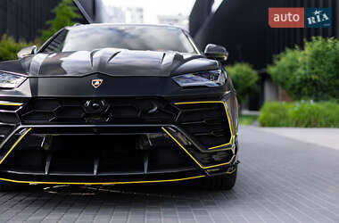 Внедорожник / Кроссовер Lamborghini Urus 2020 в 