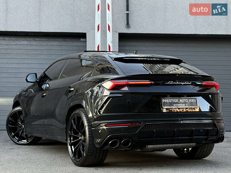 Внедорожник / Кроссовер Lamborghini Urus 2020 в Киеве