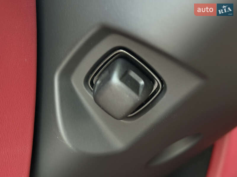 Внедорожник / Кроссовер Lamborghini Urus 2020 в Киеве