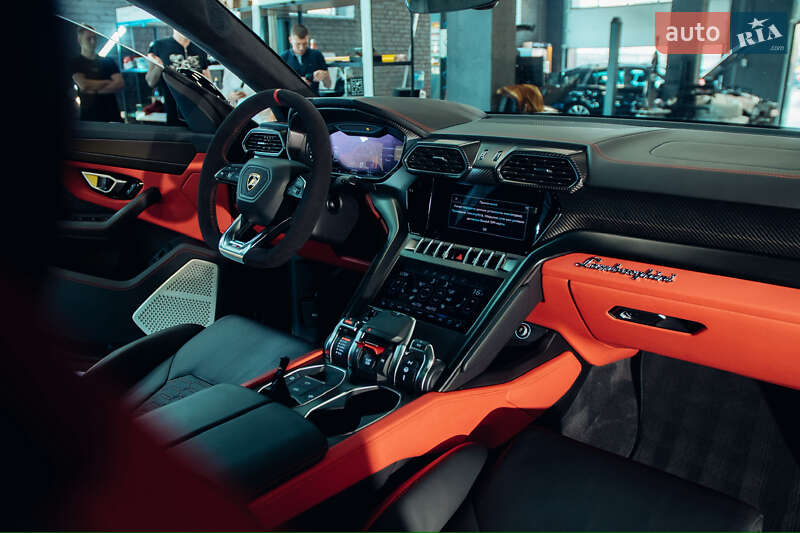 Внедорожник / Кроссовер Lamborghini Urus 2021 в Киеве