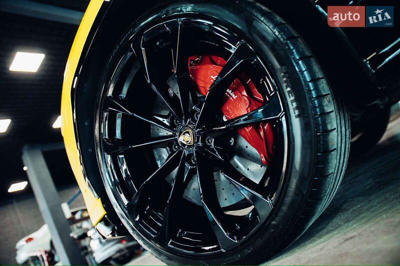 Внедорожник / Кроссовер Lamborghini Urus 2021 в Киеве