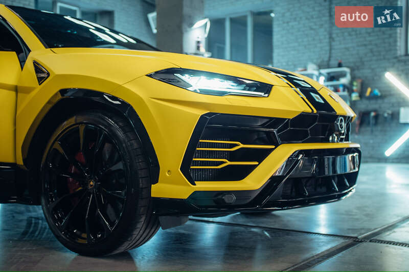 Внедорожник / Кроссовер Lamborghini Urus 2021 в Киеве